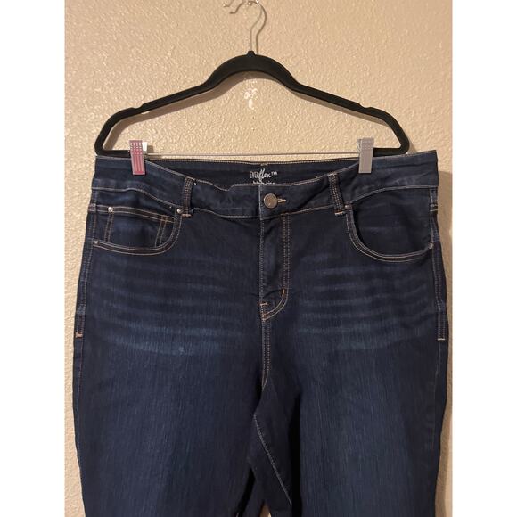 Maurices Flex High-Rise Jeans - Size 18W Short - Great Fit! - Picture 2 of 6